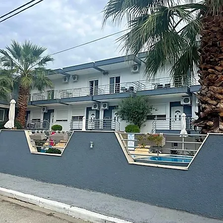 Family Hotel 3*